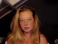 Hi im a sweet Dutch girl with a naughty side
I love good conversations teasing a little.... and maybe a bit more if we click.
Courious what kind of mood i