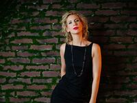 free liveshow AdrianStone