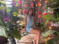hot cam girl masturbating with vibrator IsabellaSantanna