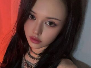 naked camgirl masturbating with dildo KristyShatten