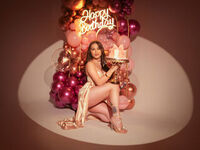 cam girl masturbating with sextoy SophieJaramillo