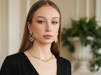 cyber sex show EmaGurrad