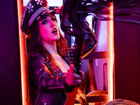 webcam girl bondage cam CleodoraNoir