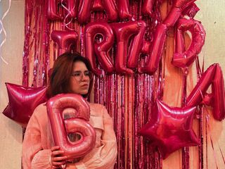 camgirl masturbating with sextoy AdinaBoas