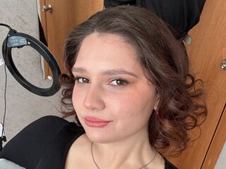 camwhore masturbating with dildo AlettiKolini