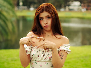 camgirl showing tits AlyBelle