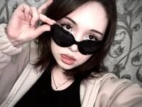 camgirl AminaBaudoin