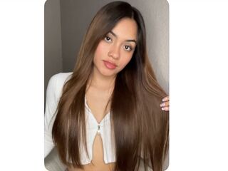 topless webcam girl AndreRosee