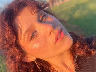 hot cam girl masturbating with dildo AstridChing