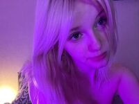 beautiful webcamgirl AvaCristall