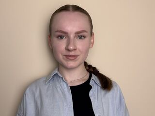 nude webcamgirl photo BettyannGrenon