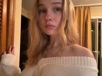 fingering camgirl BrittaneyCreitz