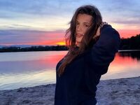 camgirl chatroom CarlyFelde