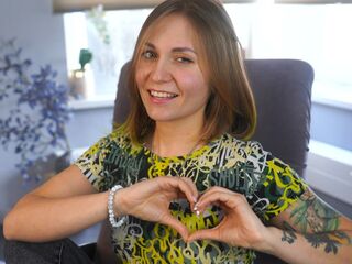 camwhore masturbating with dildo ChauFullmore