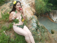 hot web cam show CrystalLara