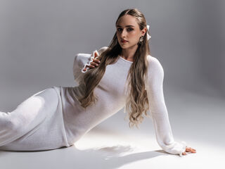 cybersex chat room DannaWhite