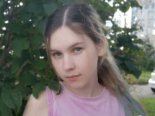 nude cam girl photo DeidreSarin