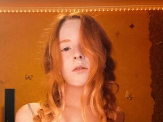 camwhore fingering shaved pussy DeliaLashbrook