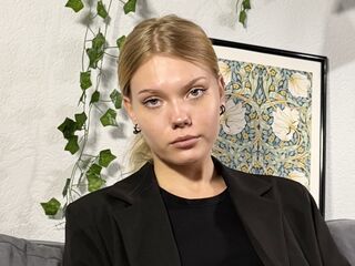 sexy live girl DonellaAndra