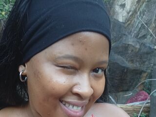 extreme cam DoraPhillips