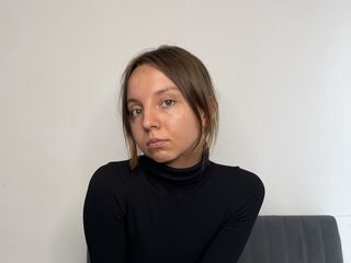 kinky webcam model EleonoraSzabo