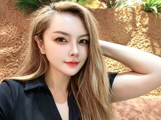 naked camgirl EmilyXiu