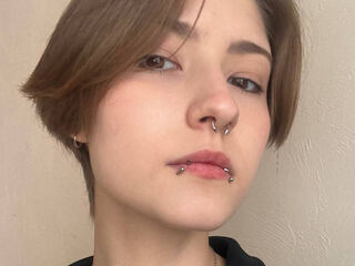 free cybersex EssieAcheampong