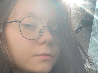 camgirl masturbating with vibrator EthylShrock