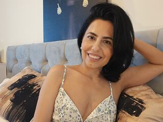 hot camslut EvelineAngeles