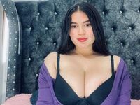 camgirl playing with sextoy EvieRaymond