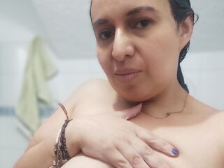 dirty cam show IbannaBely