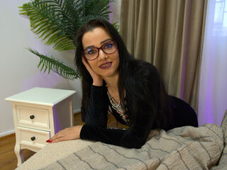 camslut masturbating IvyStone