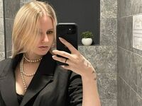 cybersex chatroom JenaeMcquillen