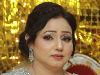 camgirl playing with dildo JesmineCherry