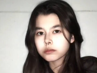 girl fingering shaved pussy JimmyBohannon