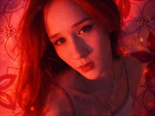 hot cam whore JulieCusanelli