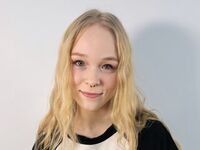 cam slut KamiMellema