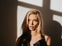 kinky webcam model LanaSharapova
