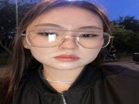 naked camgirl picture LauriMoradel