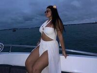 naked webcamgirl LeilaCole