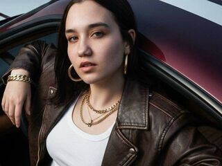 hot webcam slut LeraMednis