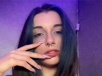 cam girl fingering pussy LiliaGummersall