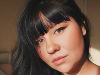 camslut spreading pussy LolaFerari