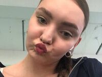 camwhore masturbating with sextoy LourdesFronk