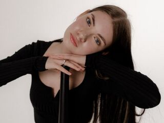 webcamgirl livesex LucienneTitlow