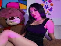 hot cam girl masturbating with vibrator LucyBake