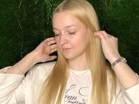 camgirl masturbating with vibrator MadalineStehlik