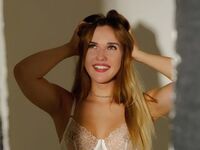 camgirl masturbating with sex toy MadisonAllin