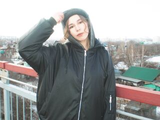 hot camslut MagalyArney