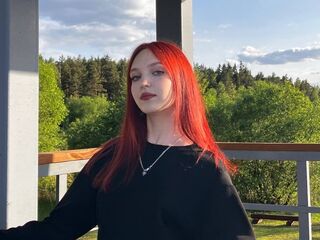 hot cam girl masturbating with sextoy MagaretMontie